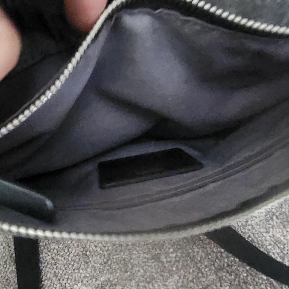 Tumi crossbody purse - Picture 5 of 9